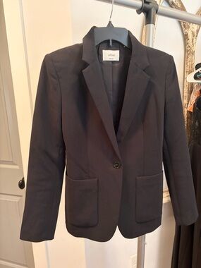 Wilfred Black Single-Button Tailored Blazer Jacket Etiquette